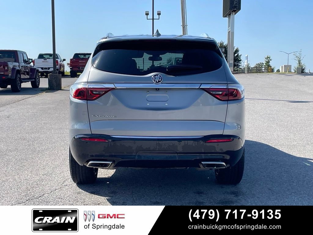 Used 2023 Buick Enclave Essence FWD image 6