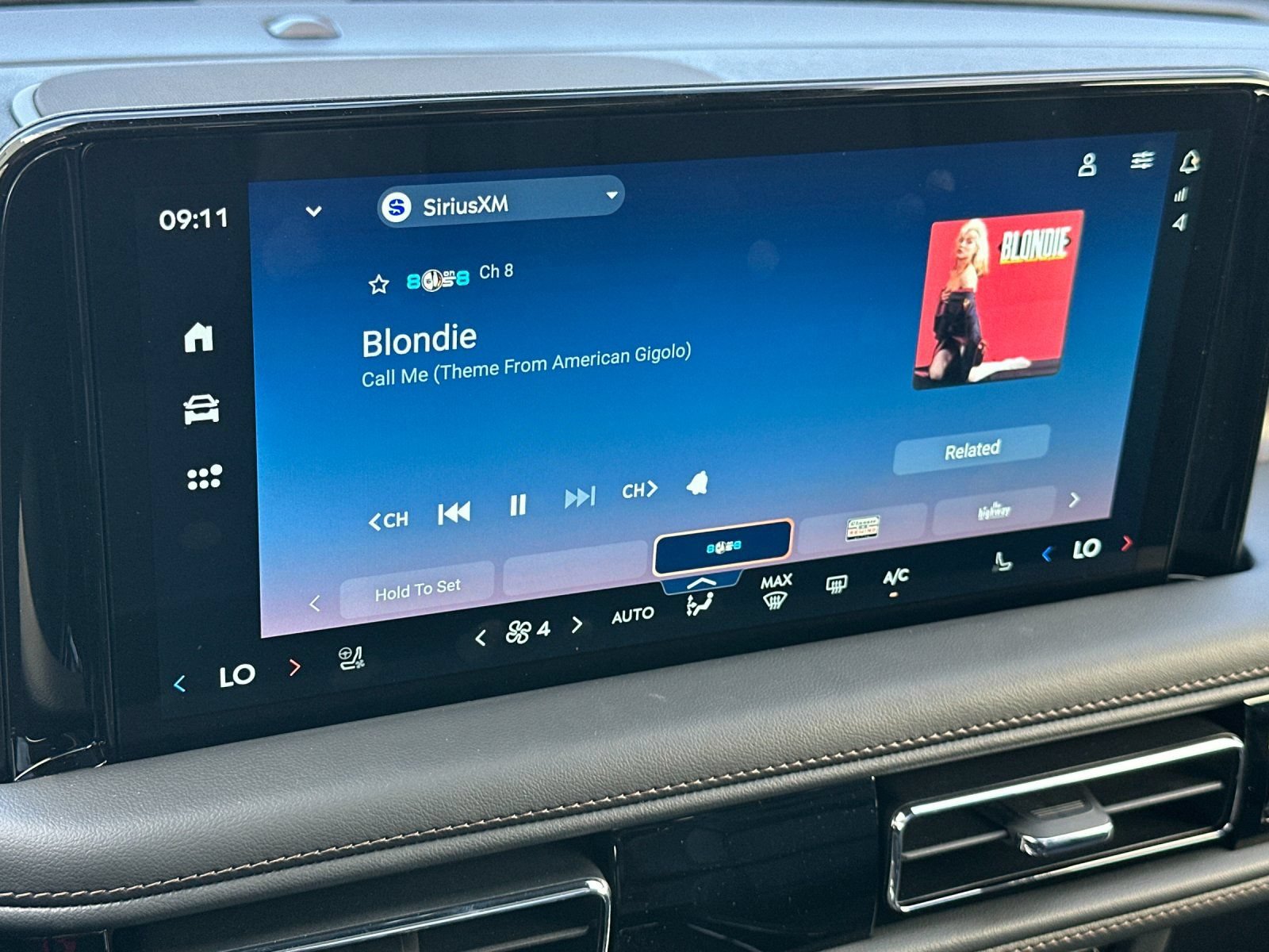 New 2026 Lincoln Aviator Reserve AWD/4WD image 18