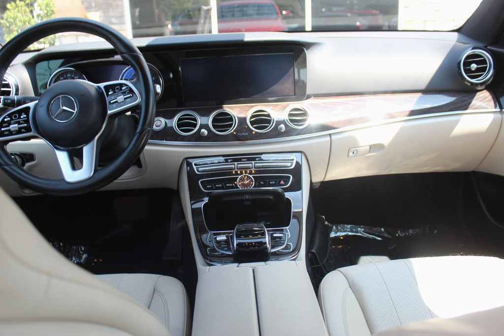 Used 2019 Mercedes-Benz E 300 image 28