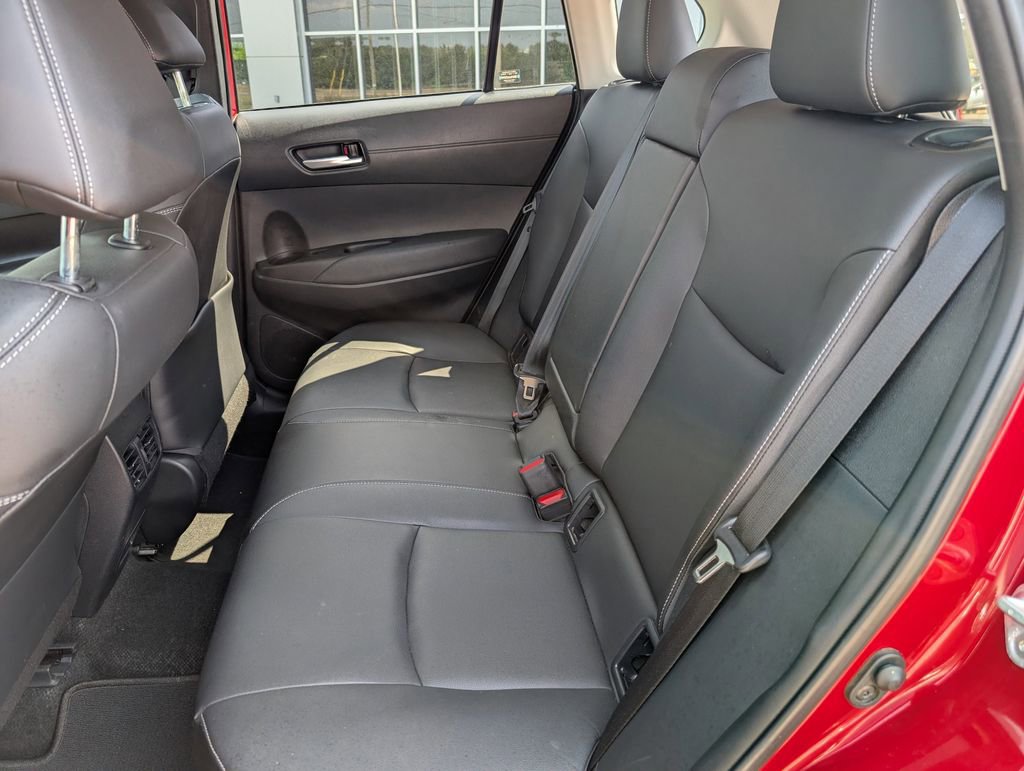 Used 2022 Toyota Corolla Cross XLE w/ Convenience Package FWD image 31