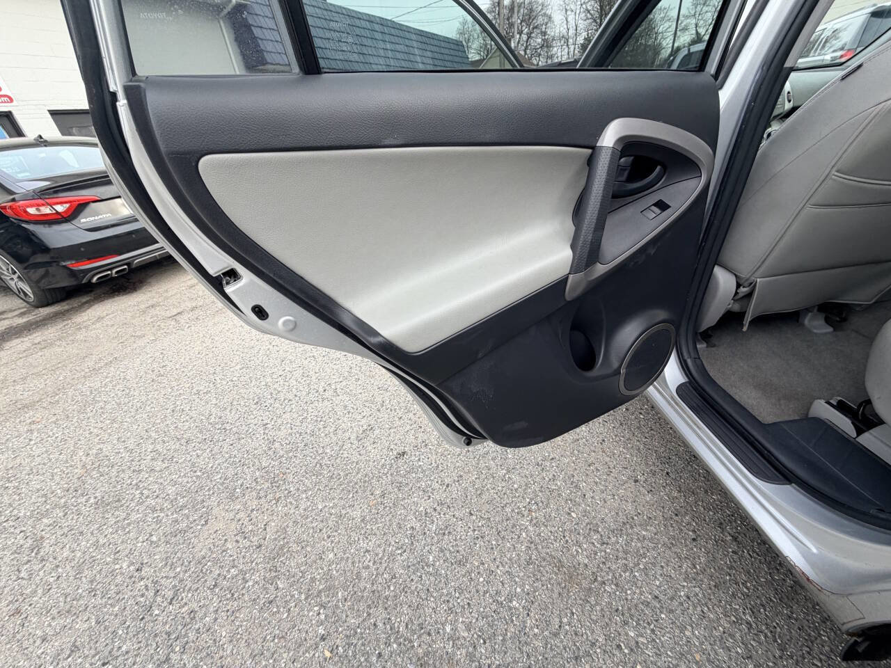 Used 2008 Toyota RAV4 Base 4x4 4dr SUV image 46