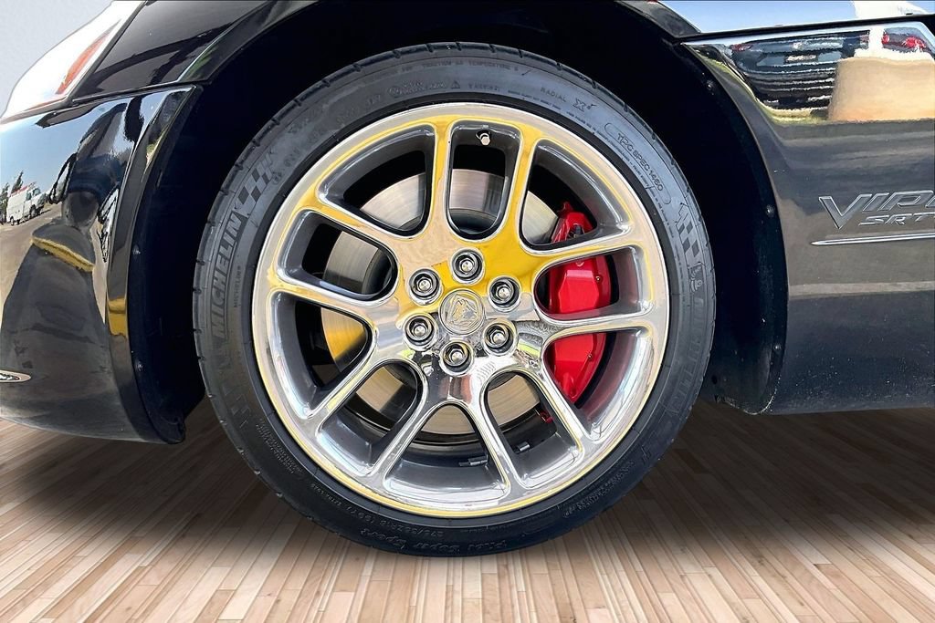 Used 2005 Dodge Viper SRT-10 RWD image 7