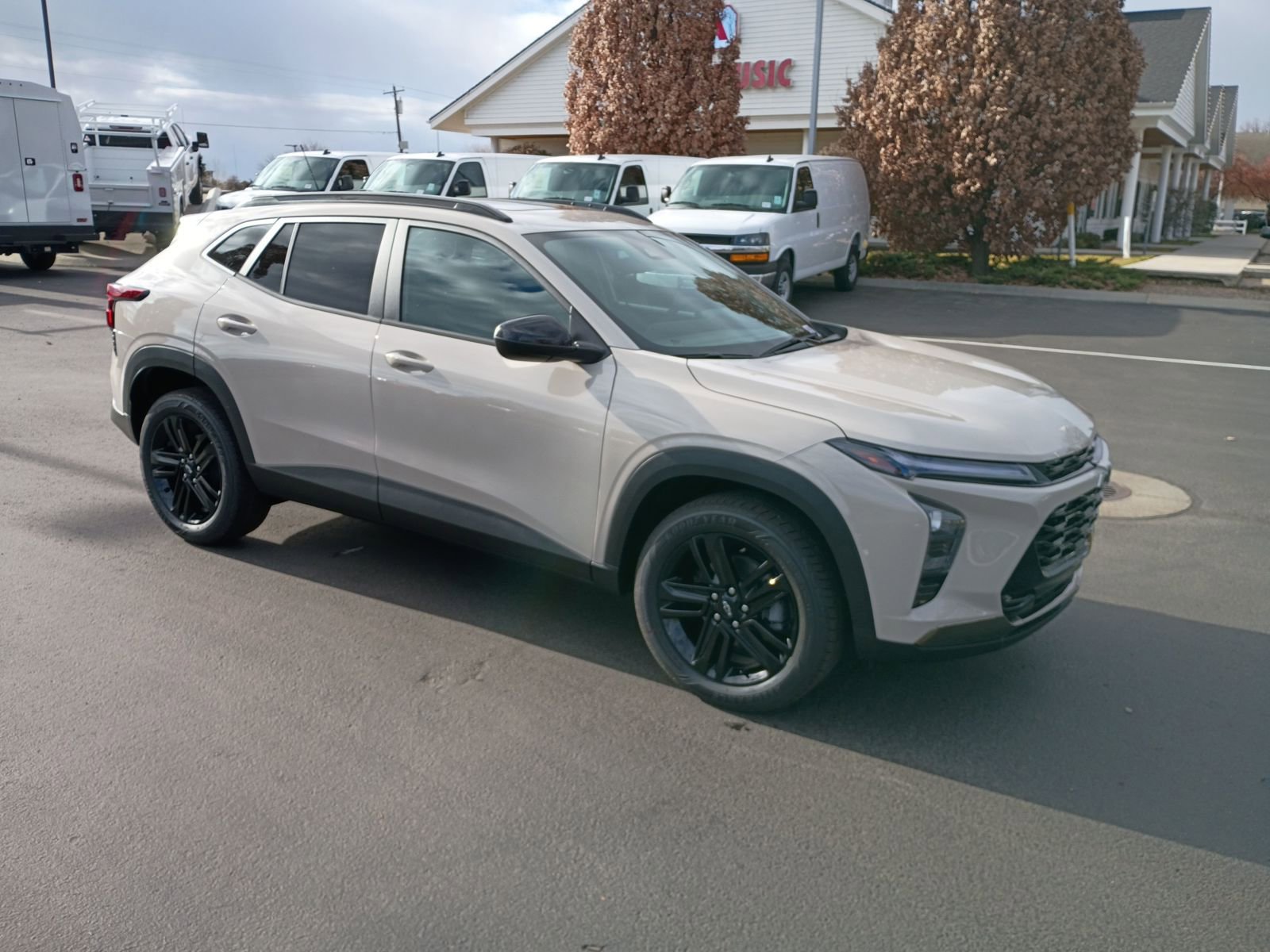 New 2026 Chevrolet Trax ACTIV w/ Sunroof Package image 9