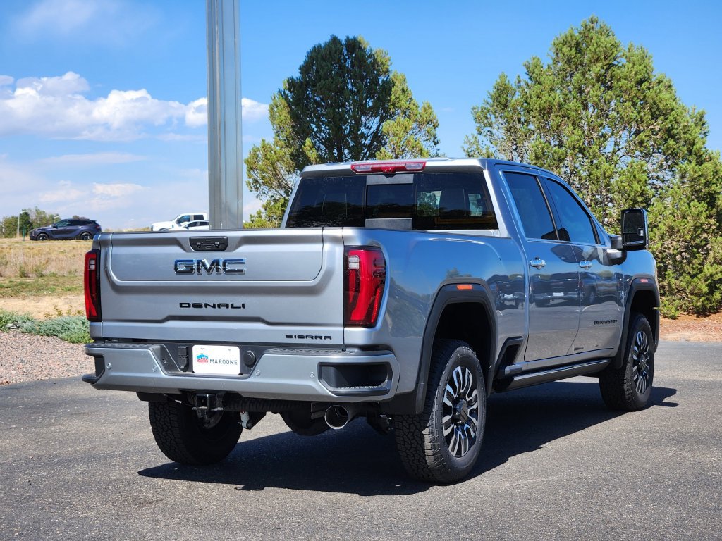 New 2026 GMC Sierra 3500 Denali Ultimate w/ LPO, Black Badging Package AWD/4WD image 3
