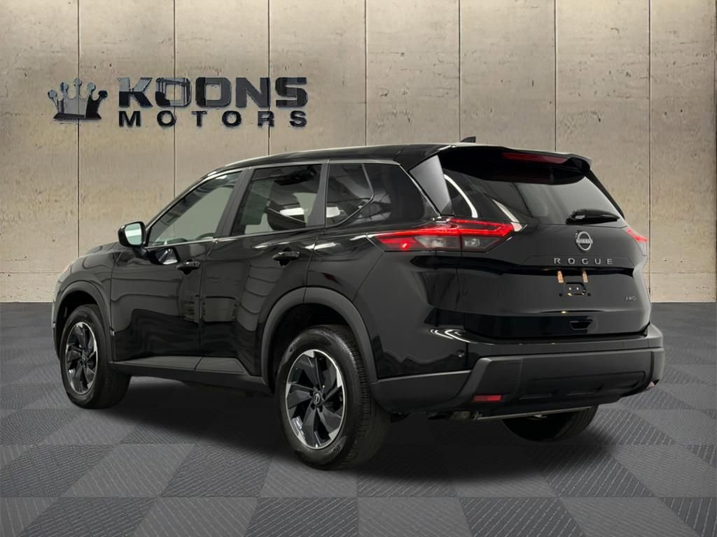 Used 2025 Nissan Rogue SV image 6