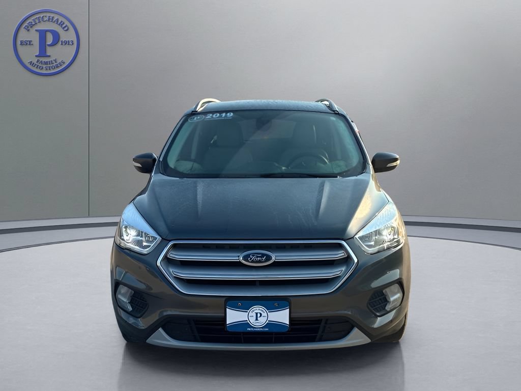Used 2019 Ford Escape Titanium FWD image 2