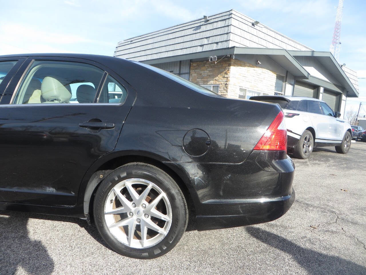 Used 2012 Ford Fusion SEL FWD image 26