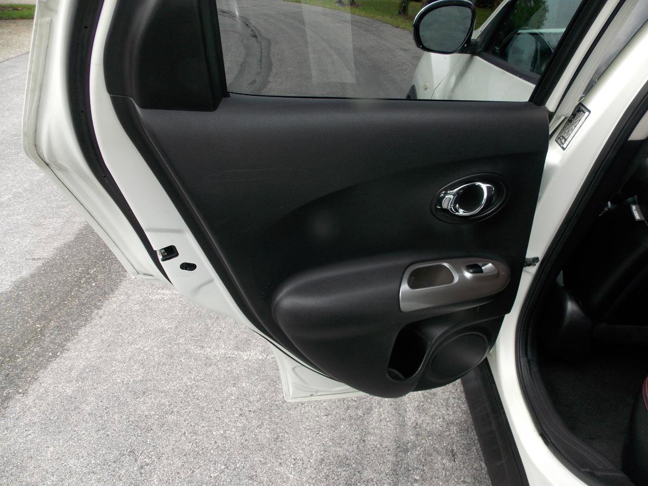 Used 2012 Nissan Juke SL w/ Sport Pkg image 18