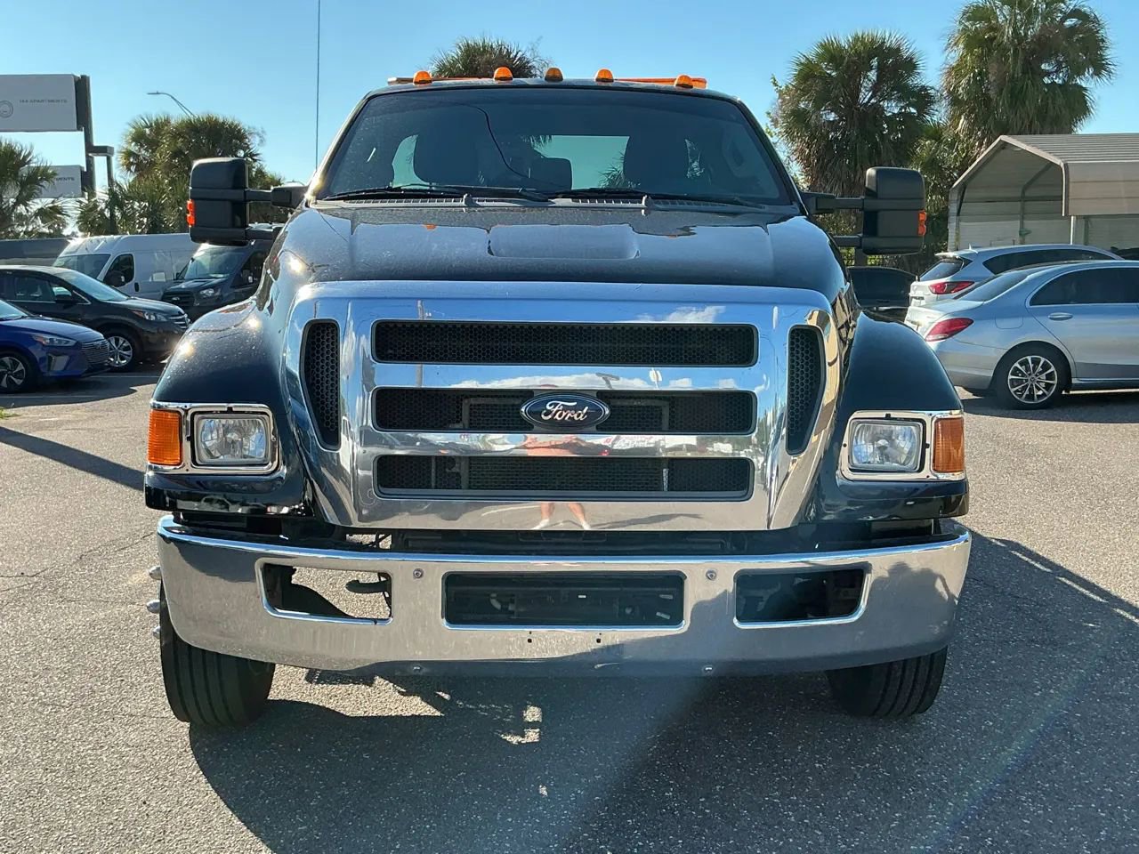 Used 2015 Ford F650 2WD Regular Cab Super Duty image 2