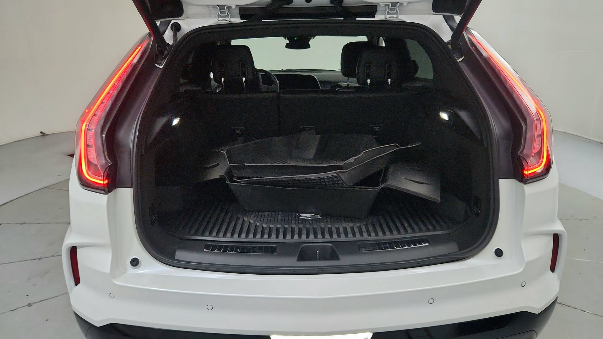 Certified 2024 Cadillac XT4 Sport AWD/4WD image 23