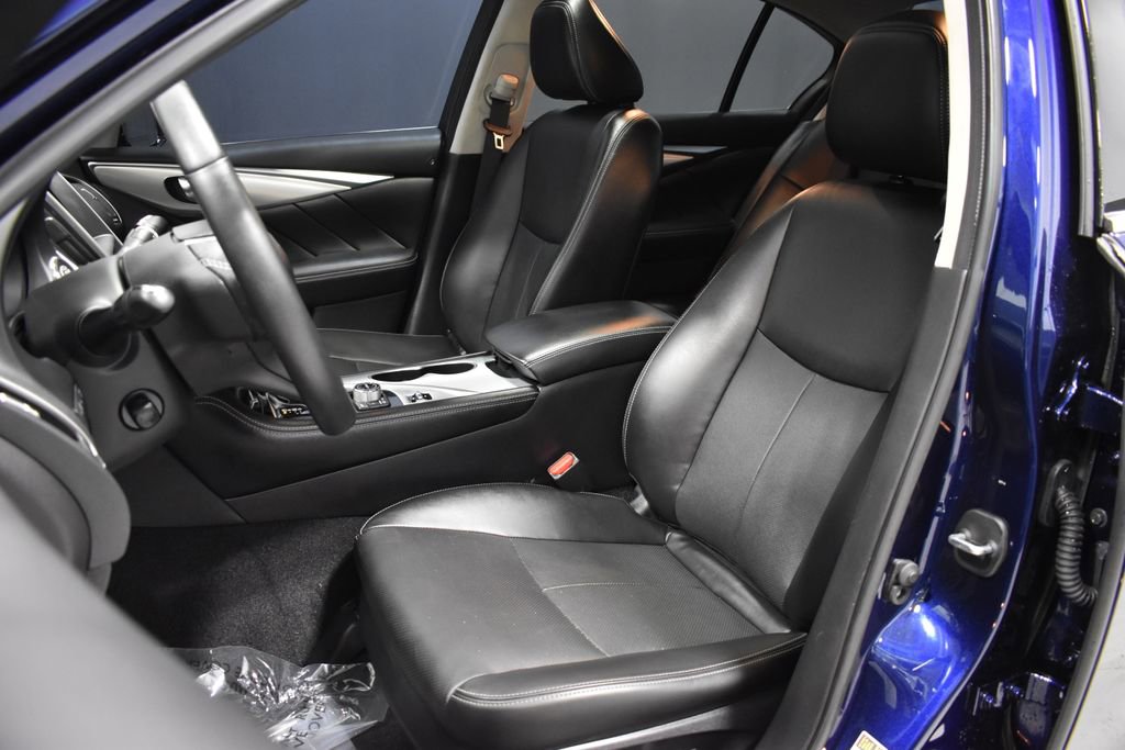 Used 2023 INFINITI Q50 Luxe w/ Cargo Package image 5