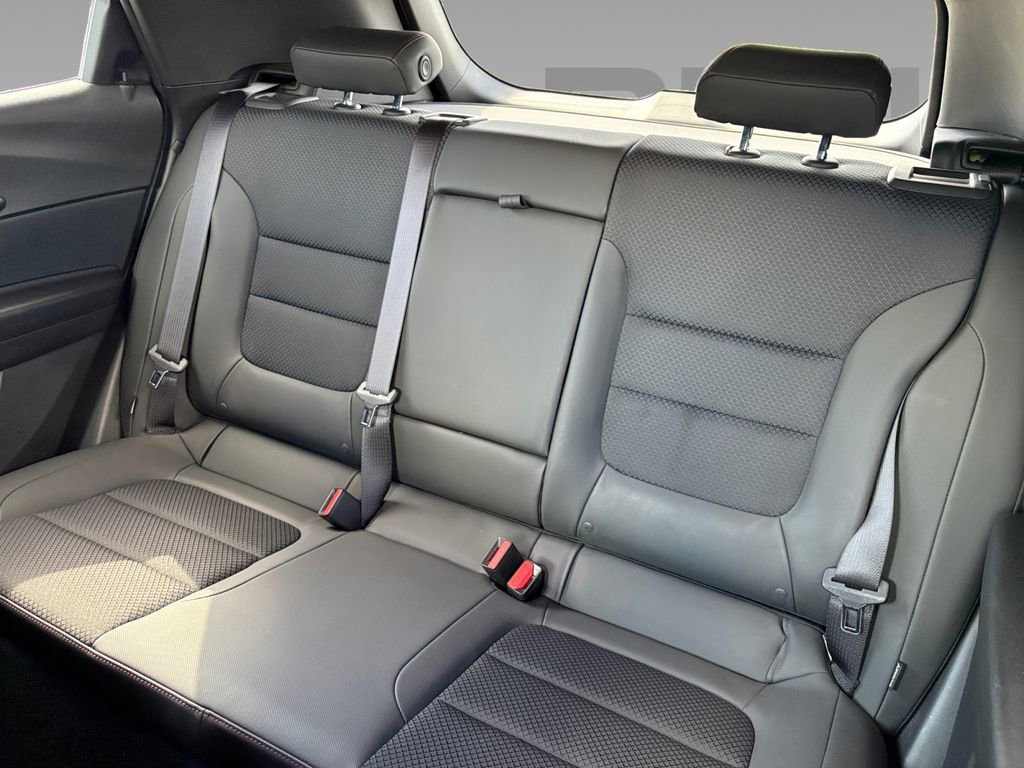 Used 2023 Chevrolet TrailBlazer RS w/ Convenience Package FWD image 4