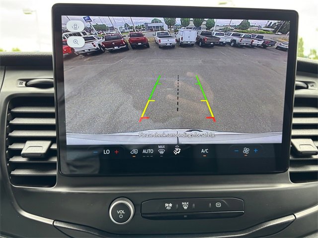 Used 2022 Ford E-Transit Medium Roof image 18