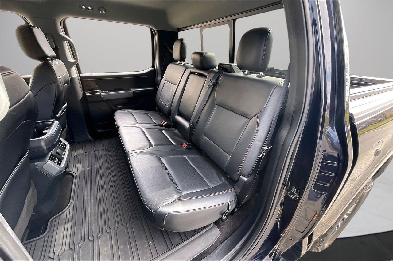 Used 2022 Ford F150 Lariat w/ Trailer Tow Package image 22