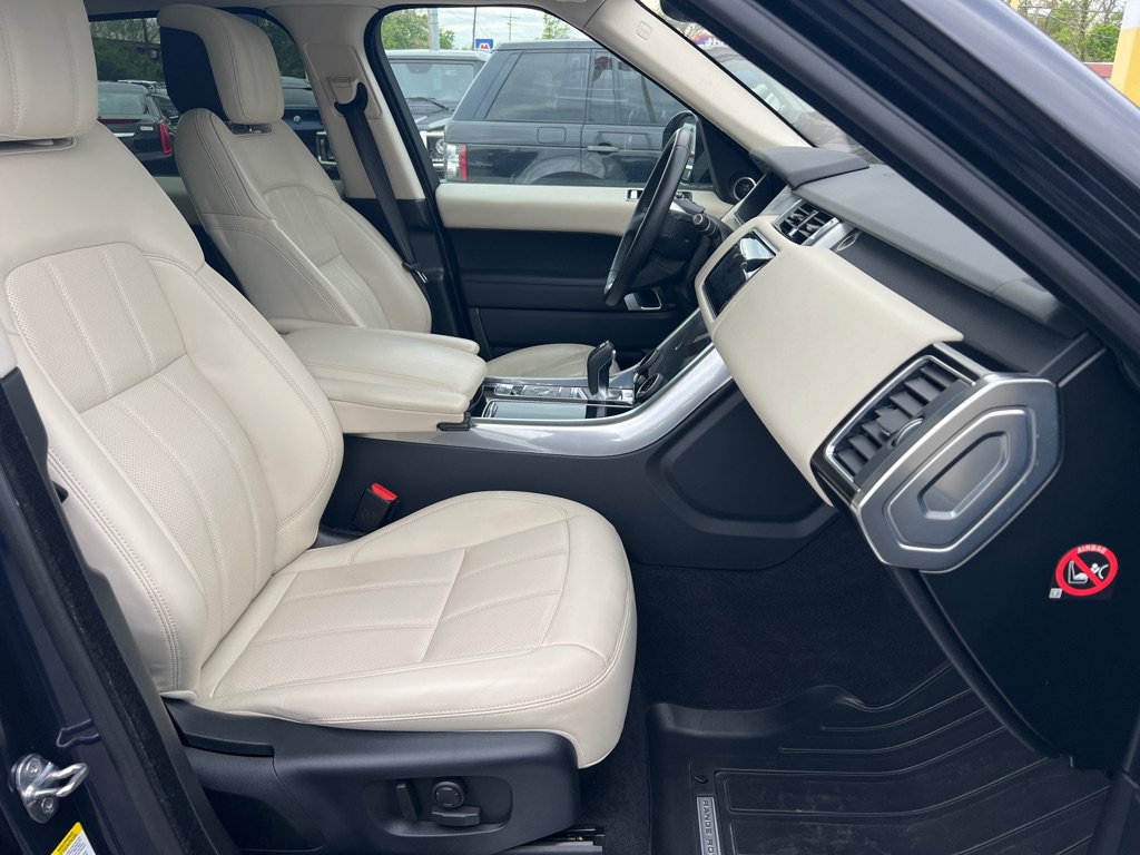 Used 2019 Land Rover Range Rover Sport HSE AWD/4WD image 36
