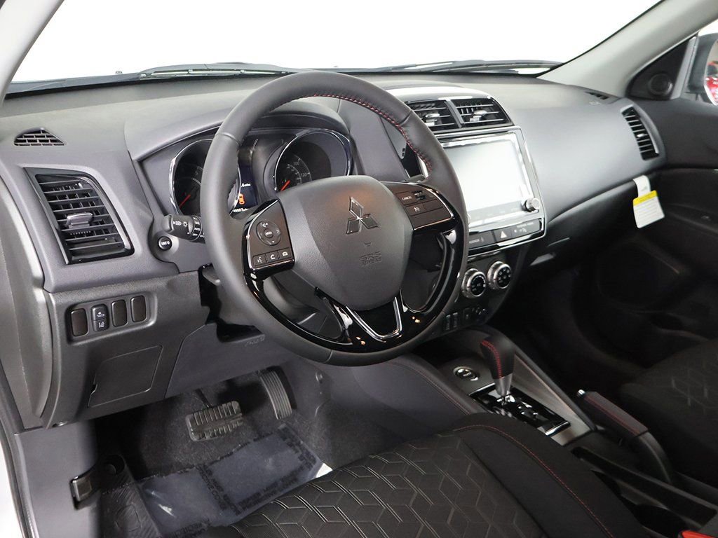 New 2025 Mitsubishi Outlander Sport LE AWD/4WD image 23