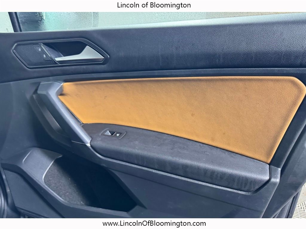 Used 2018 Volkswagen Tiguan SE image 16
