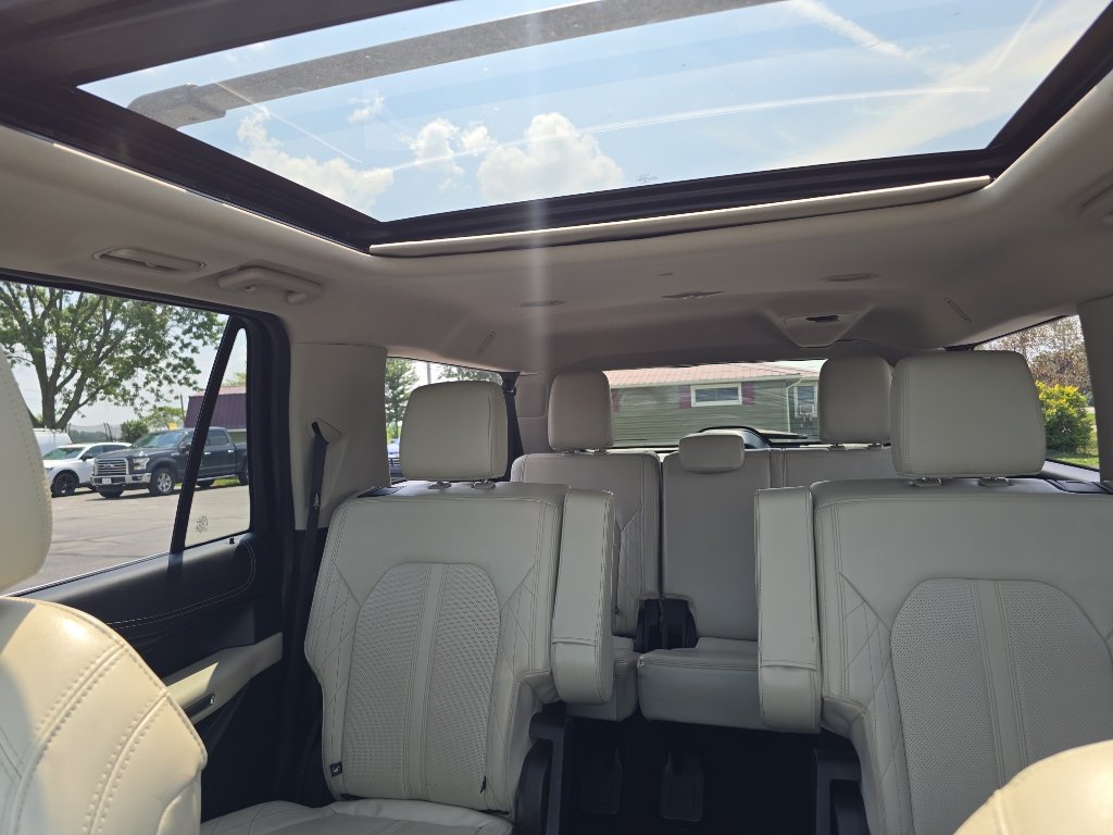 Used 2021 Ford Expedition Max Platinum AWD/4WD image 34