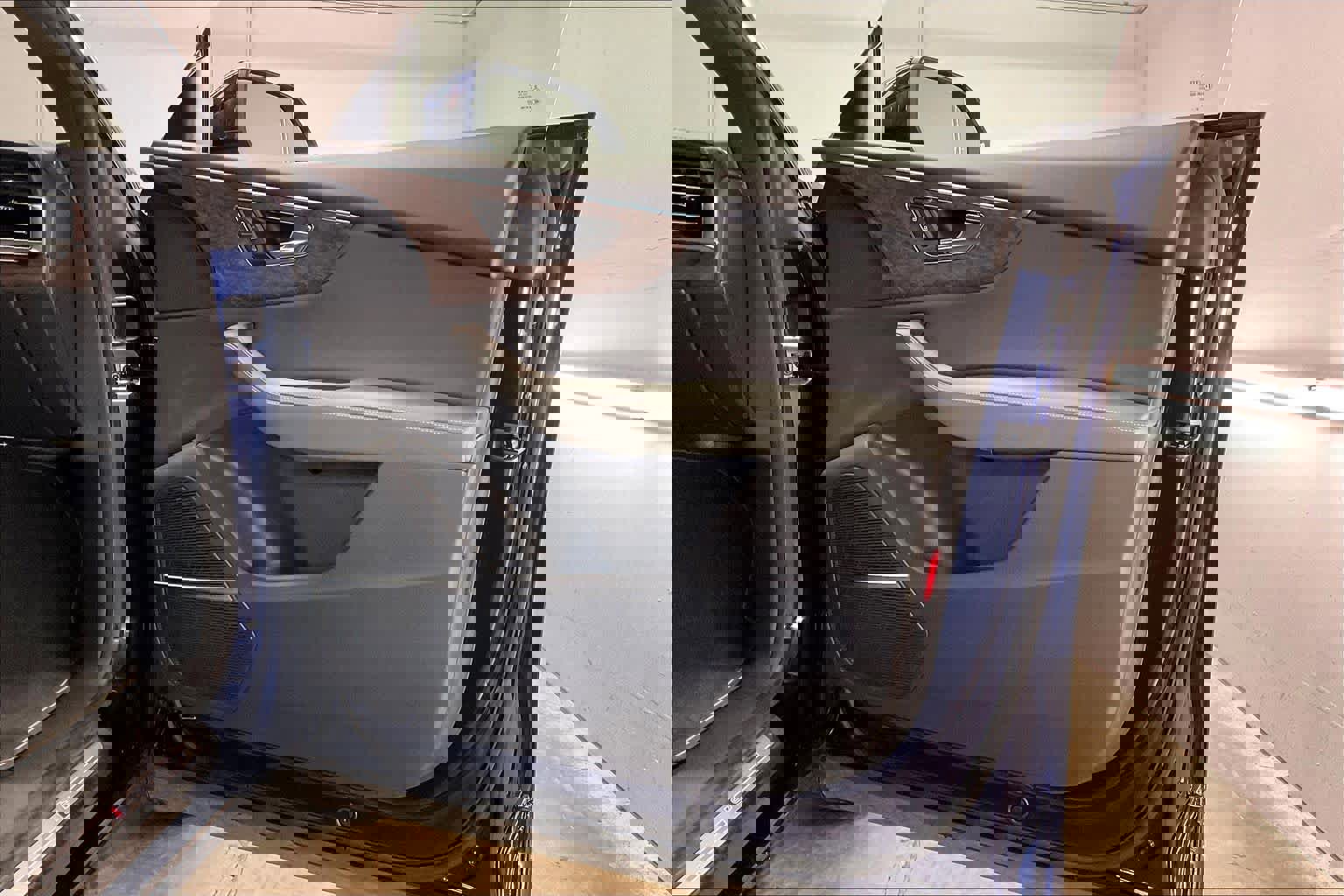 Used 2023 Audi Q8 Premium Plus w/ Premium Plus Package image 25