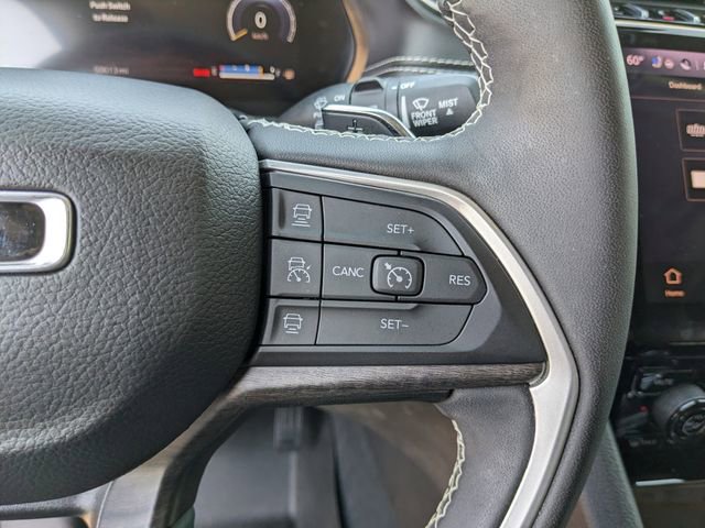 Used 2023 Jeep Grand Cherokee Limited w/ Luxury Tech Group II image 34