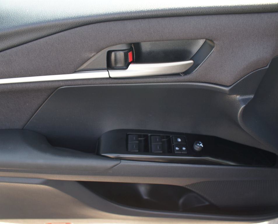 Used 2025 Toyota Camry LE FWD image 28