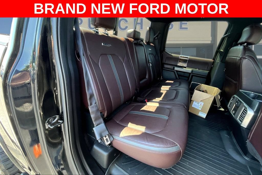 Used 2016 Ford F150 Platinum w/ Equipment Group 701A Luxury AWD/4WD image 27