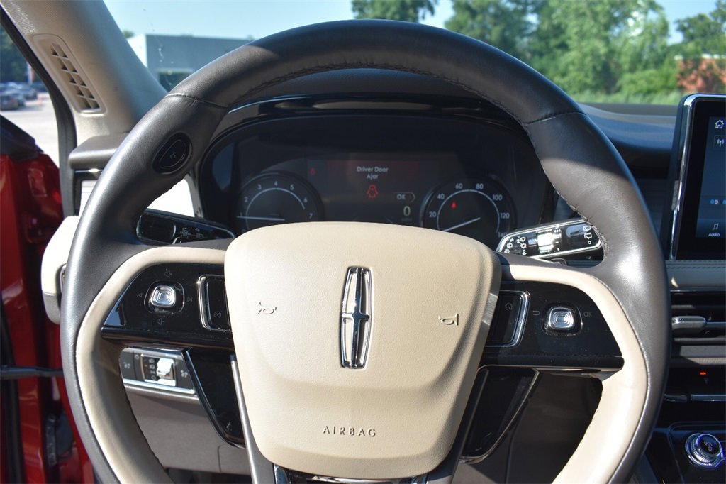 Used 2022 Lincoln Corsair AWD w/ Premium Package image 34