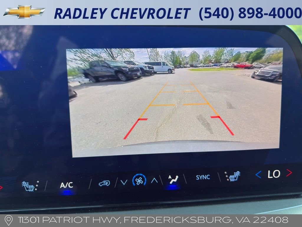 Certified 2025 Chevrolet Traverse LT AWD/4WD image 32