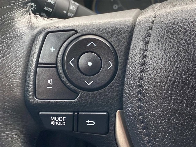 Used 2013 Toyota RAV4 Limited image 18