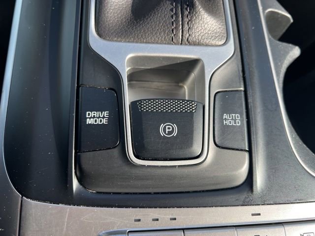 Certified 2024 Kia Carnival LX image 23