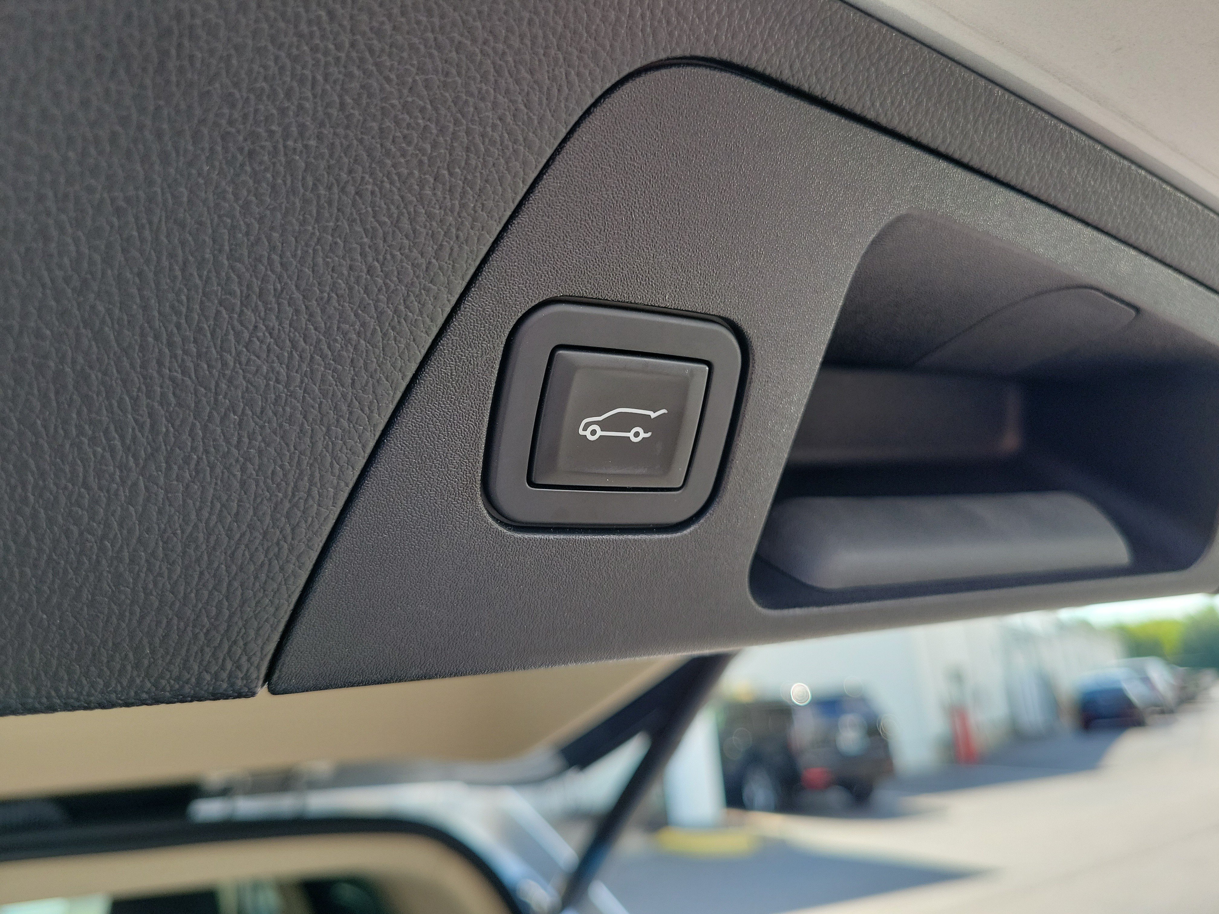 Used 2017 Buick Envision Premium AWD/4WD image 8
