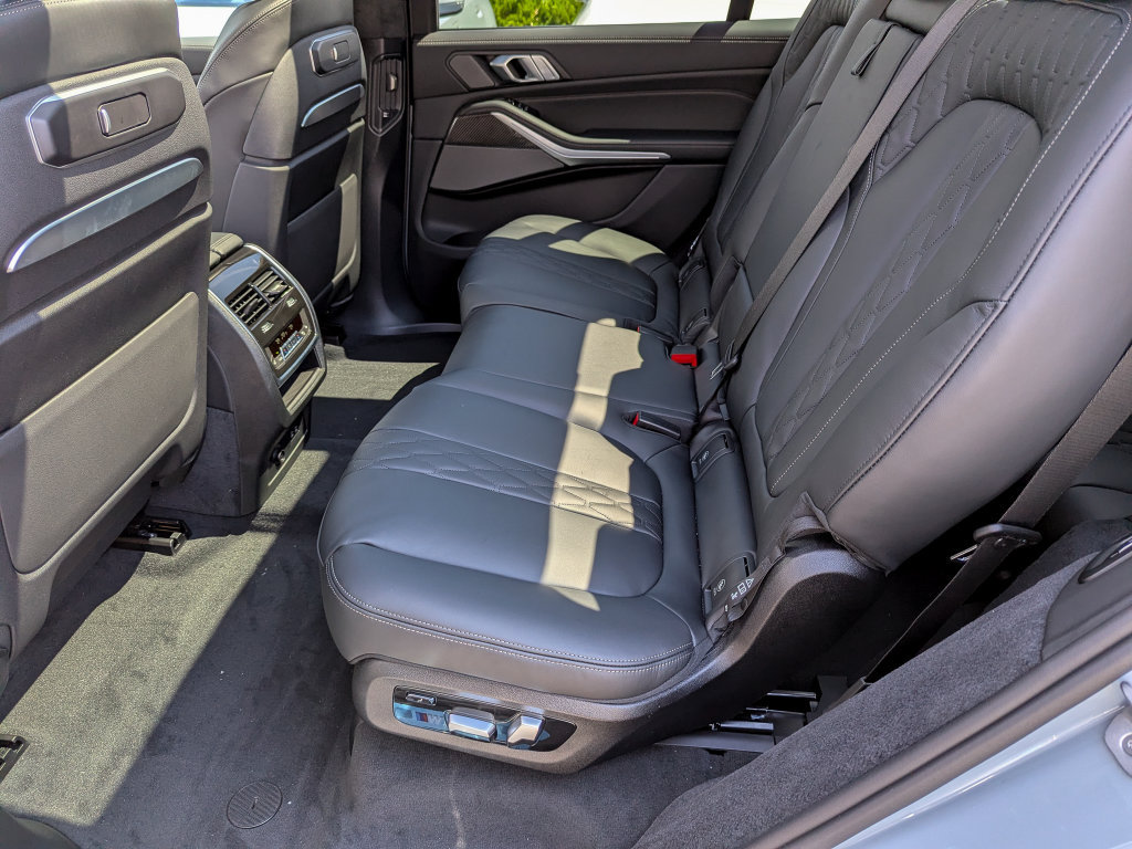 New 2027 BMW X7 M60i AWD/4WD image 40