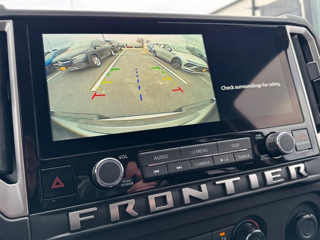 Used 2025 Nissan Frontier SV image 20
