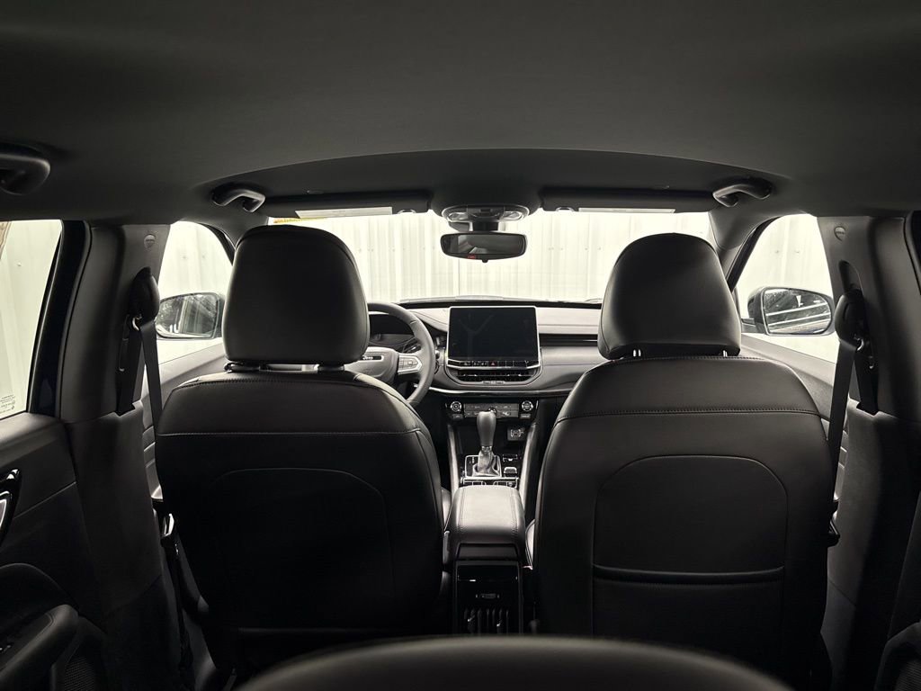 New 2026 Jeep Compass Latitude image 9