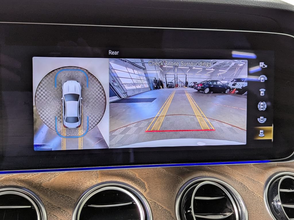 Used 2023 Mercedes-Benz E 350 4MATIC Sedan image 22