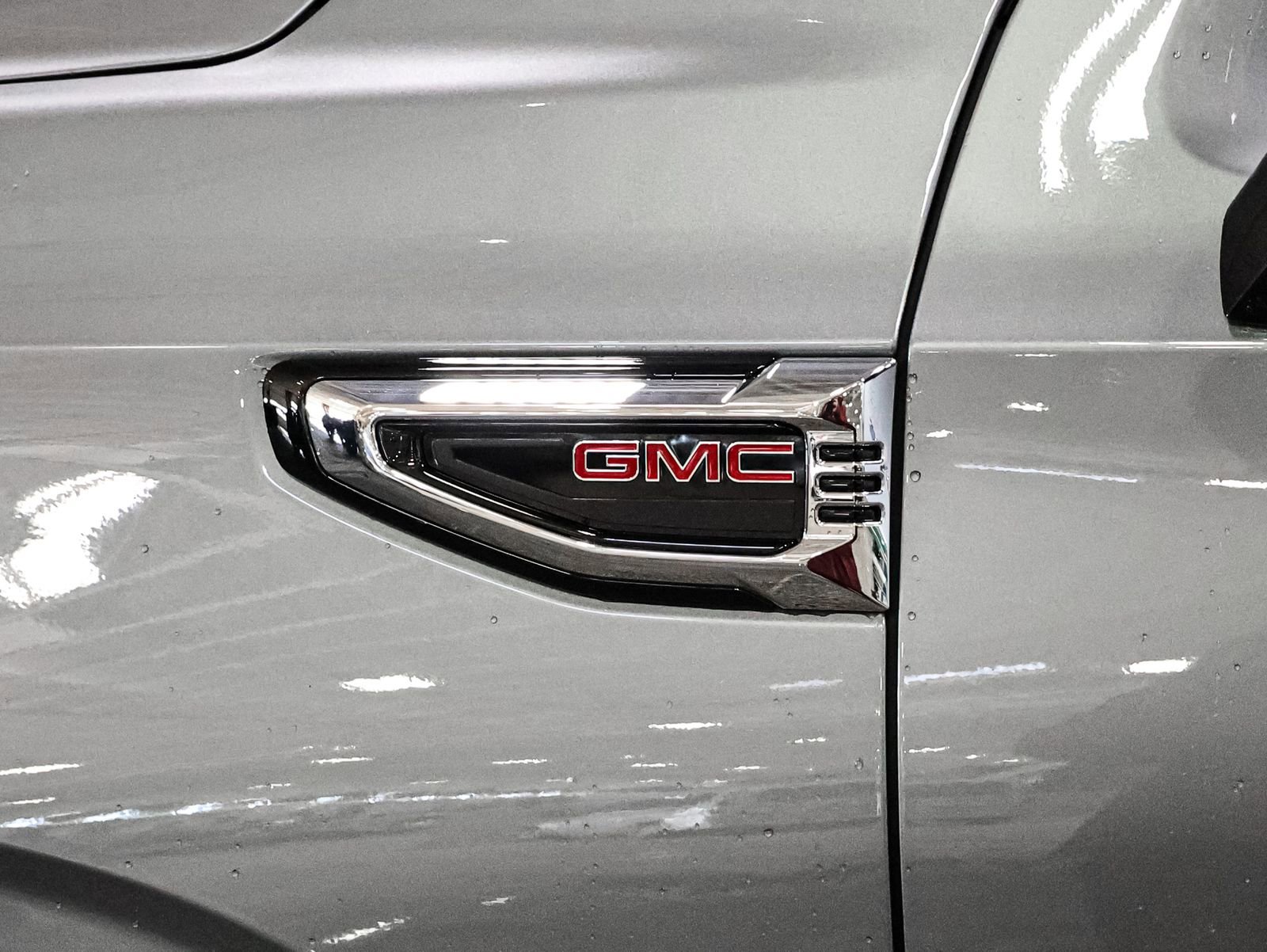 New 2026 GMC Yukon XL Elevation w/ LPO, Floor Liner Package image 19