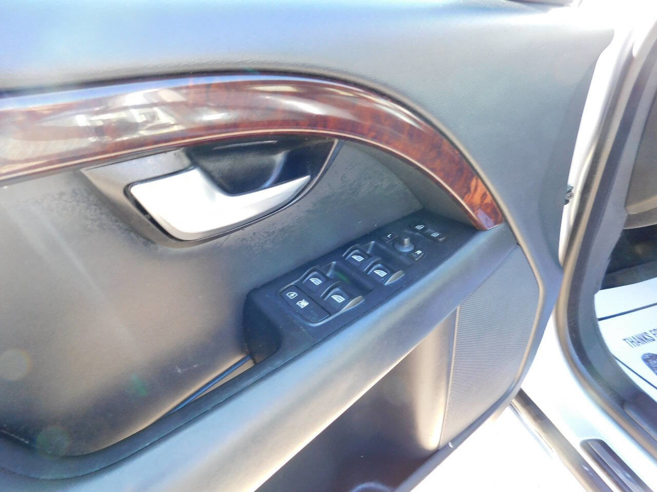 Used 2010 Volvo V70 image 10
