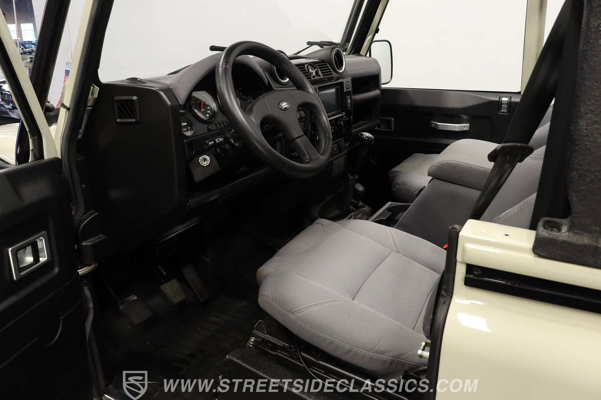 Used 1994 Land Rover Defender 90 image 4