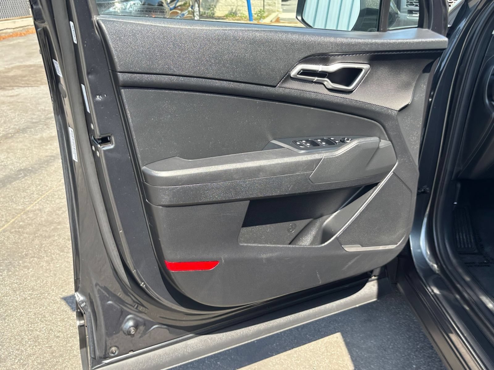 Used 2025 Kia Sportage LX FWD image 18
