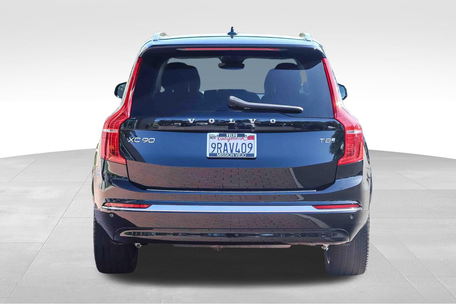 Used 2025 Volvo XC90 T8 Plus w/ Protection Package Premier AWD/4WD image 7