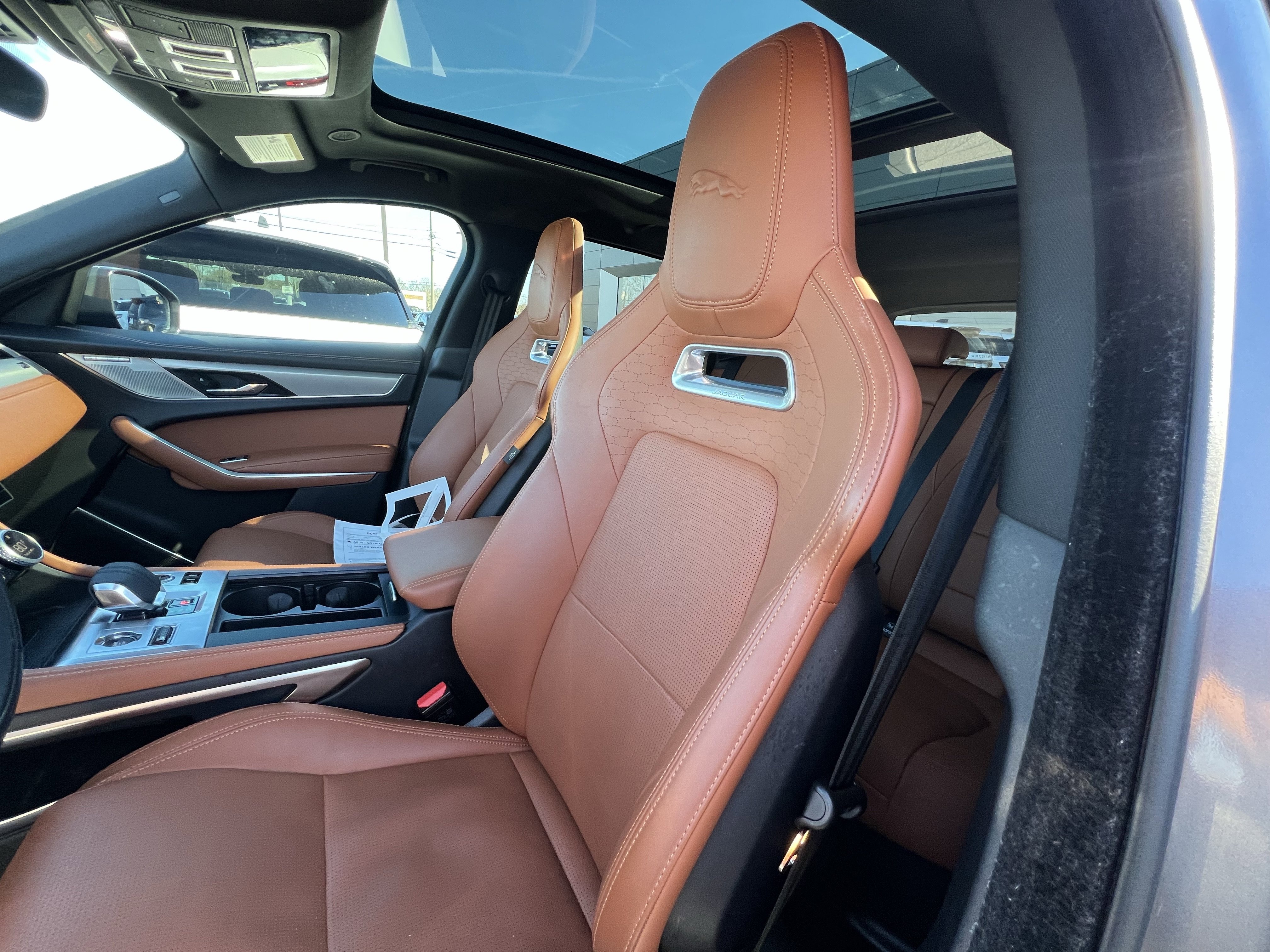 Certified 2025 Jaguar F-PACE R-Dynamic S image 16