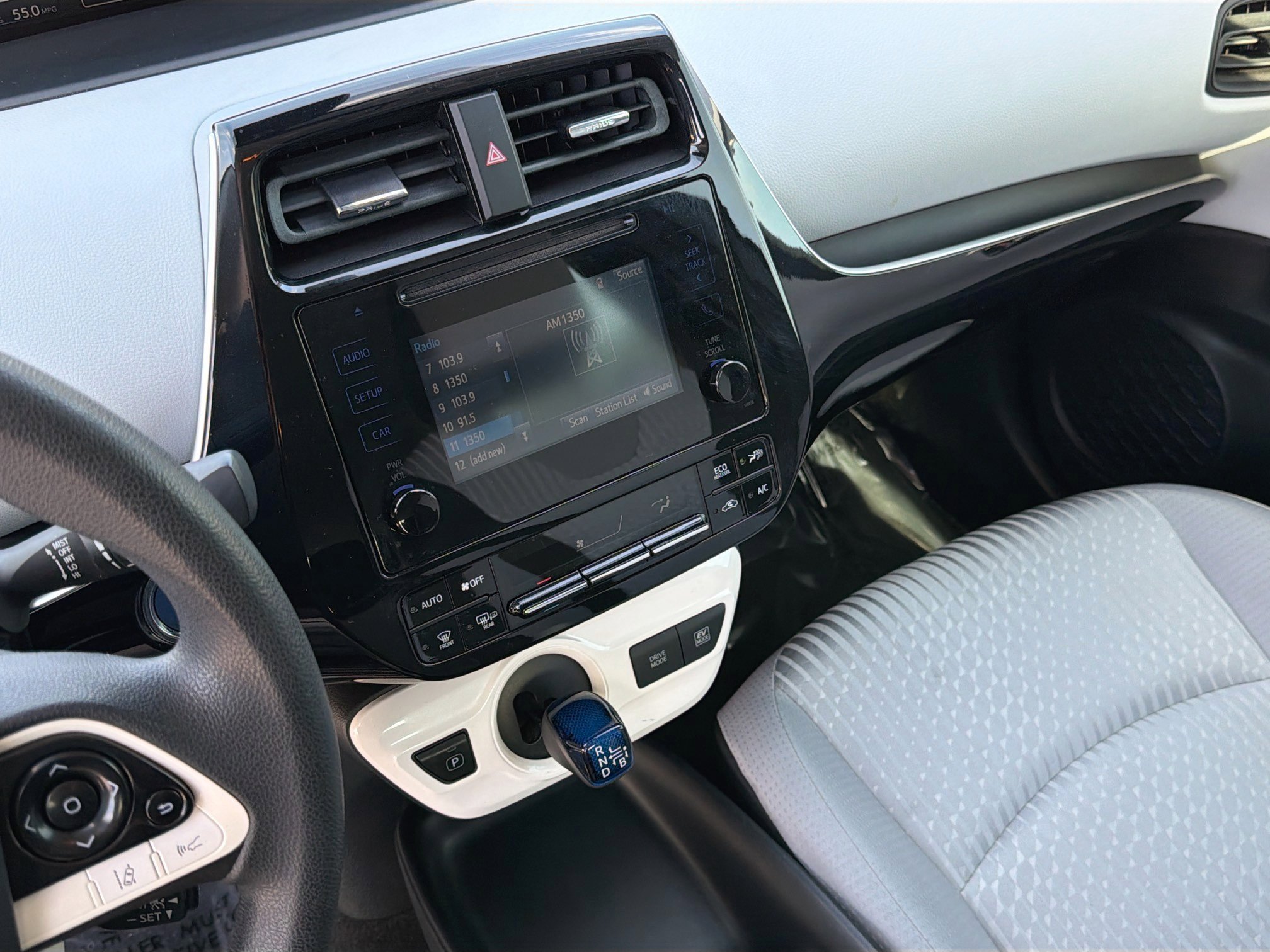 Used 2017 Toyota Prius Two image 25