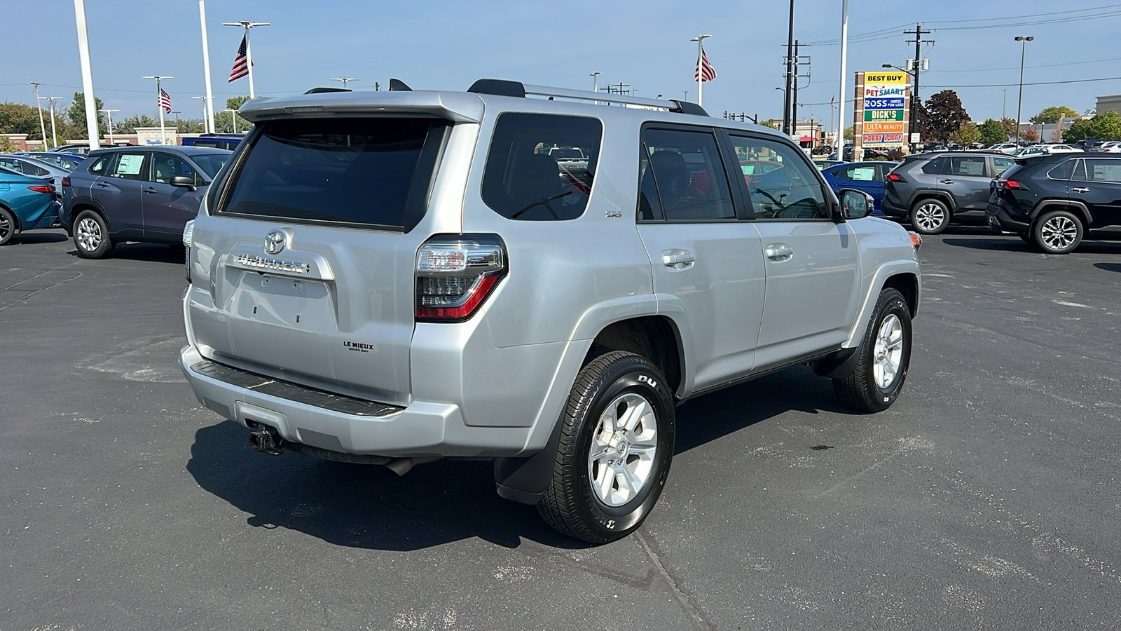 Certified 2023 Toyota 4Runner SR5 Premium image 3