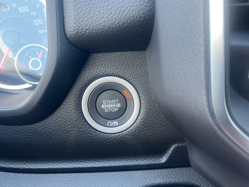 New 2026 RAM 1500 4x4 Crew Cab image 23
