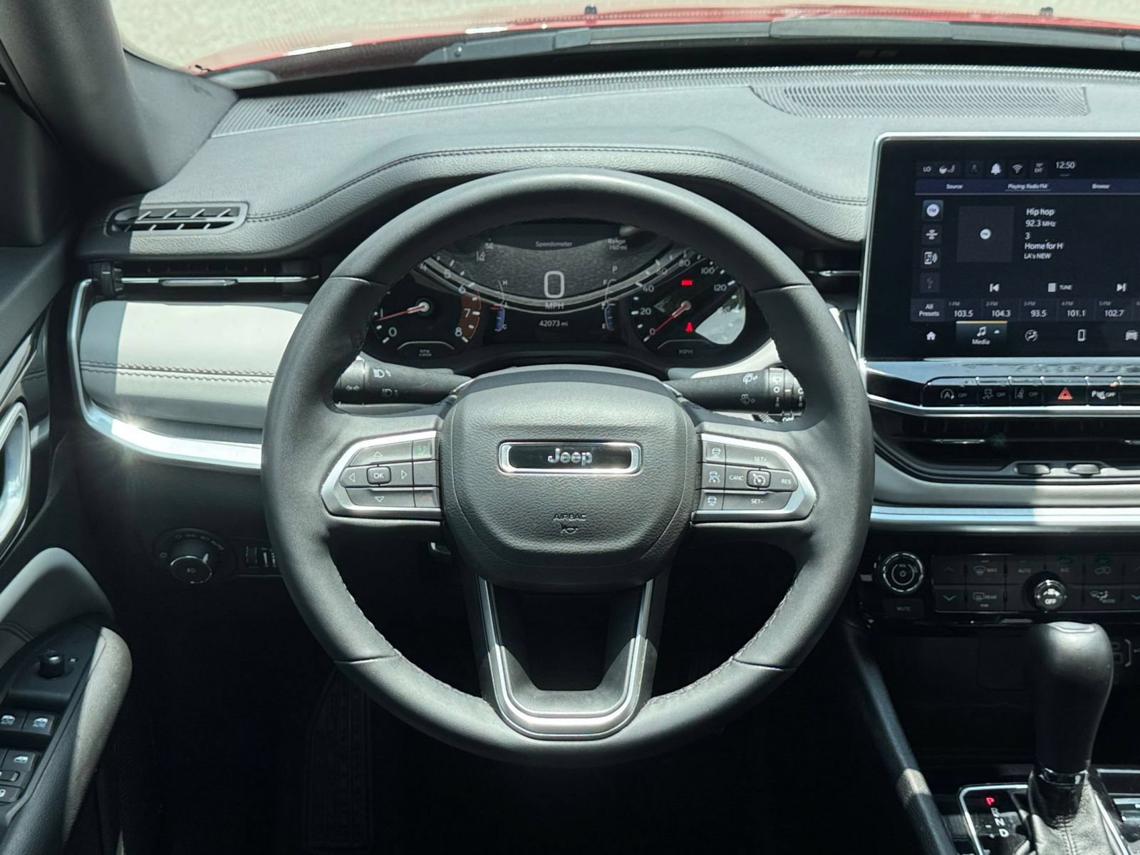 Used 2025 Jeep Compass Limited AWD/4WD image 29