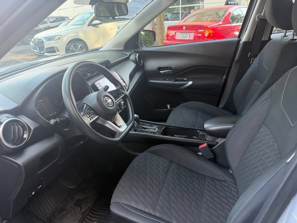 Used 2023 Nissan Kicks SV FWD image 12