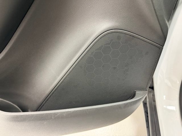 Certified 2021 Chevrolet Trax LT w/ Premium Seat Package FWD image 19