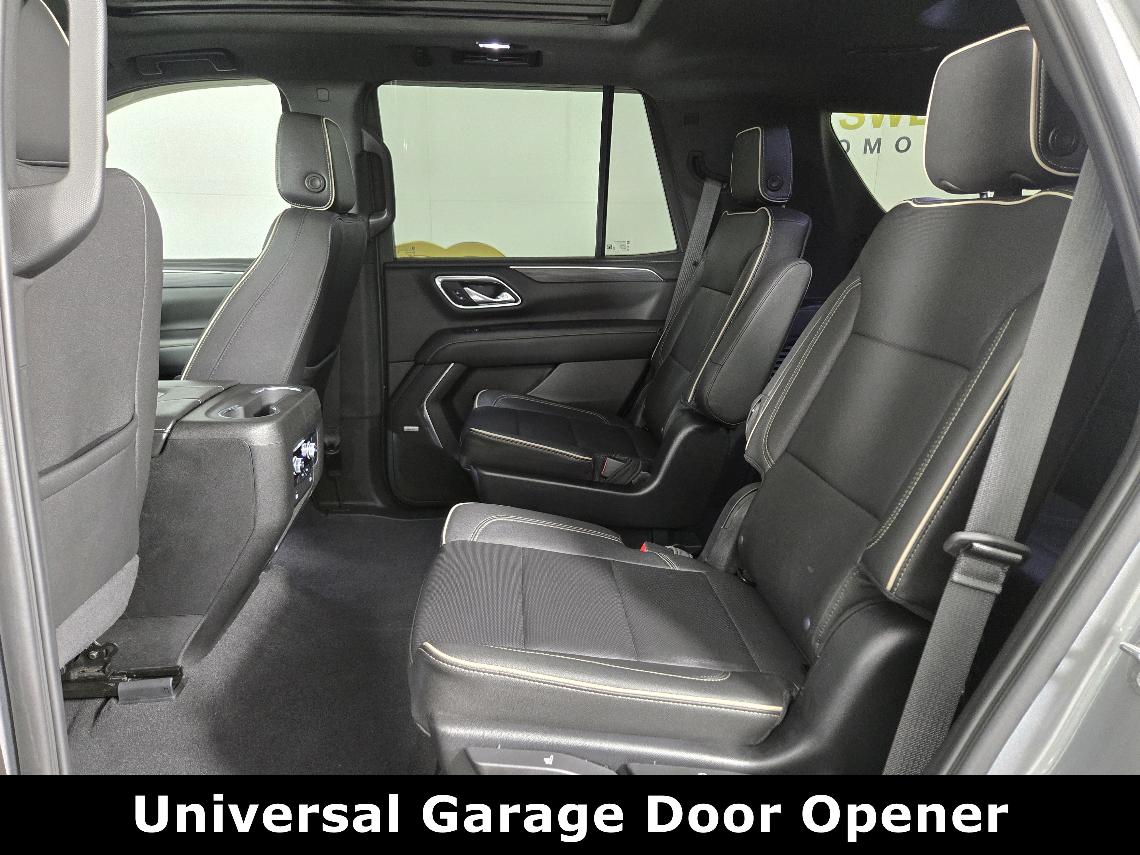 Certified 2023 GMC Yukon SLT w/ LPO, Floor Liner Package AWD/4WD image 12