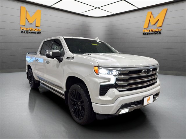 Used 2022 Chevrolet Silverado 1500 High Country image 2