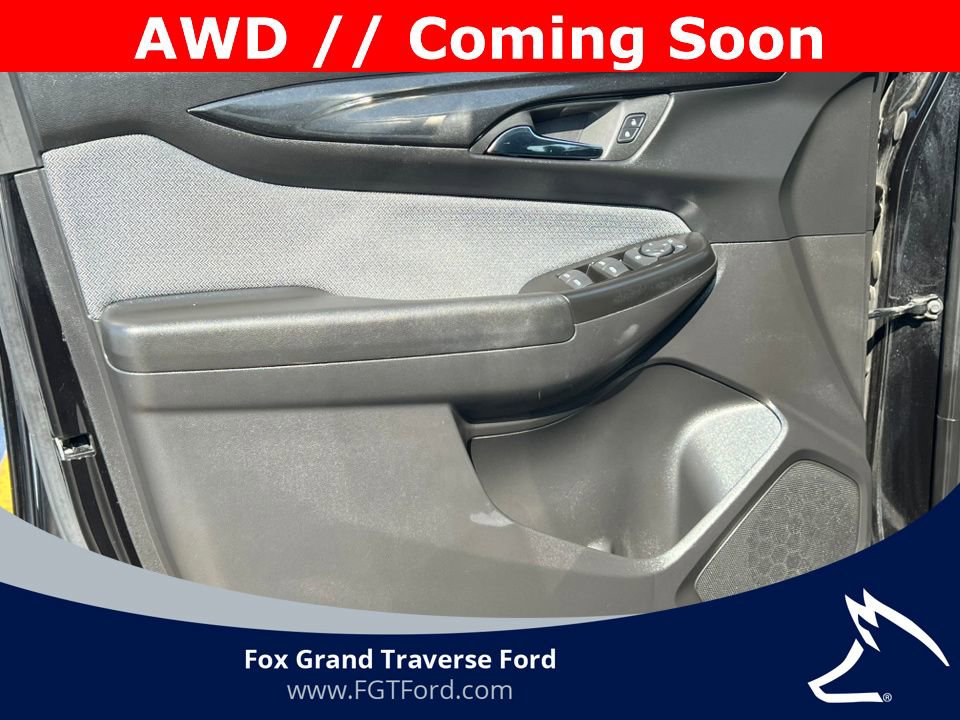 Used 2025 Chevrolet TrailBlazer LT AWD/4WD image 10